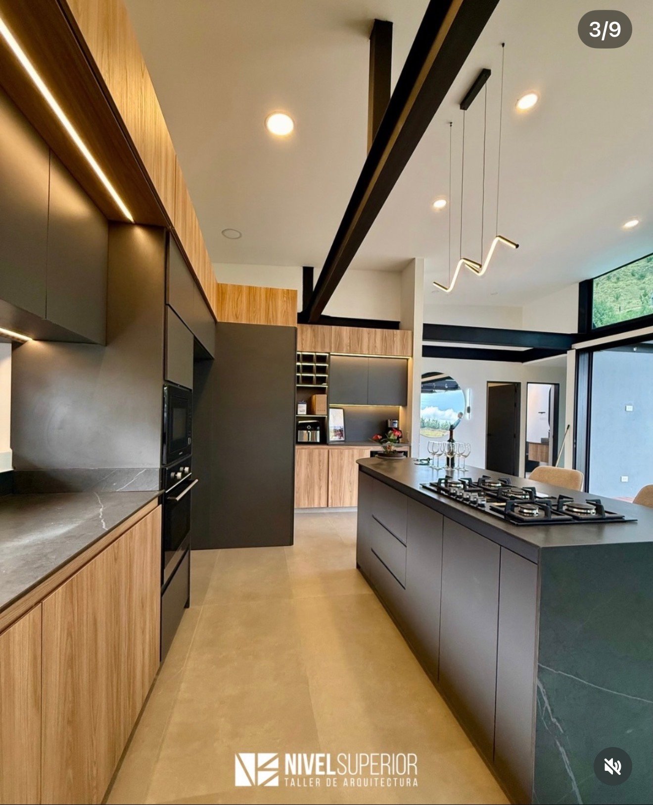 Cocina en madera y grafito